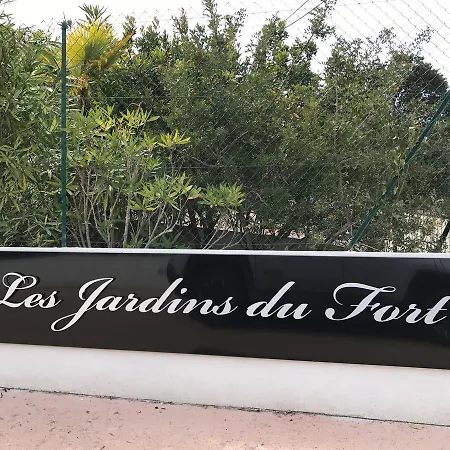 Appart hôtel Résidence Les Jardins Du 4*