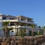 Apartmanhotel Les Jardins Du 4*