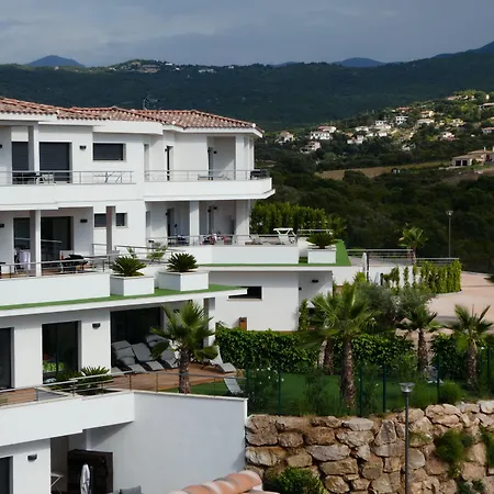 Aparthotel Résidence Les Jardins Du 4*