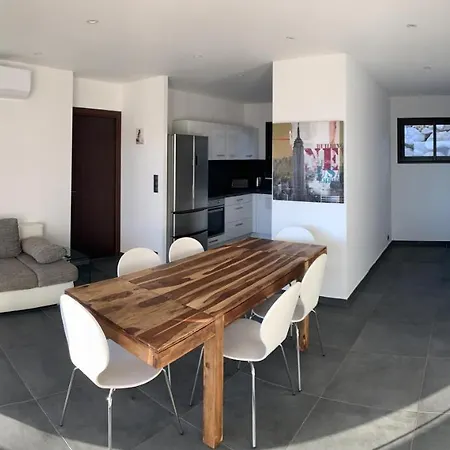 Aparthotel Résidence Les Jardins Du Porticcio (Corsica)