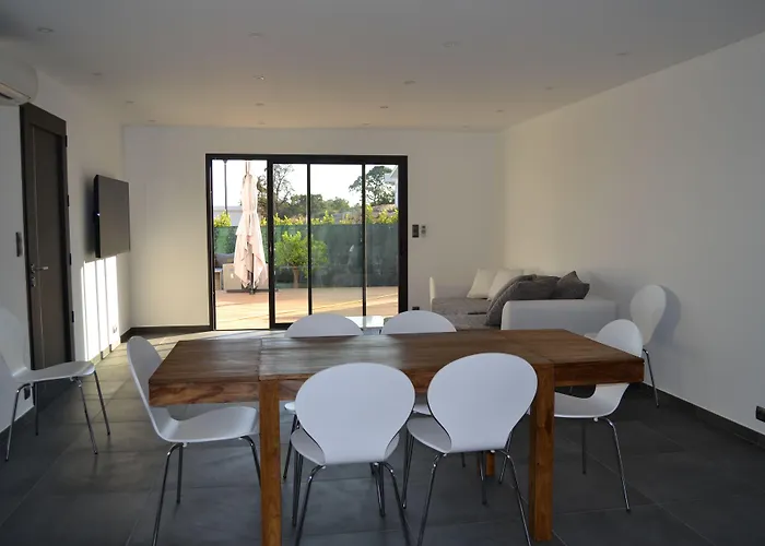 Les Jardins Du Апарт-отель