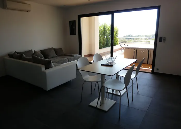 Апарт-отель Les Jardins Du 4*