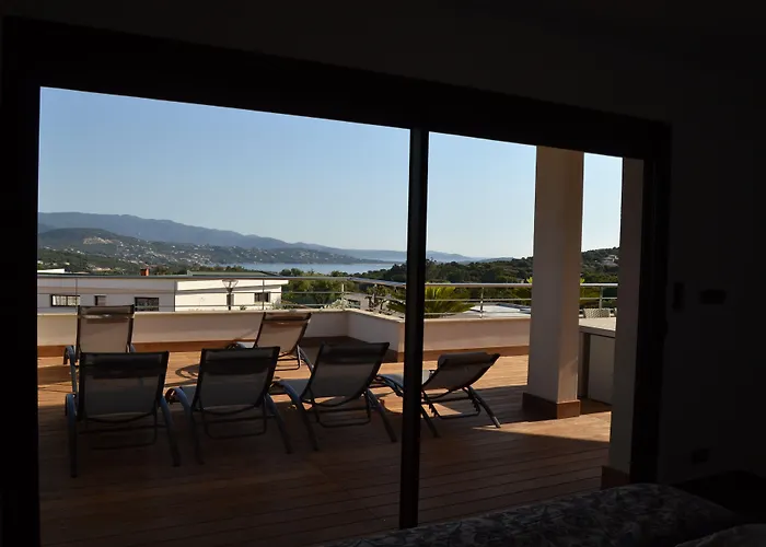 Апарт-отель Les Jardins Du