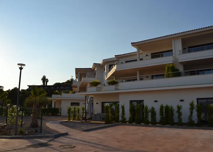 Les Jardins Du Портисьо