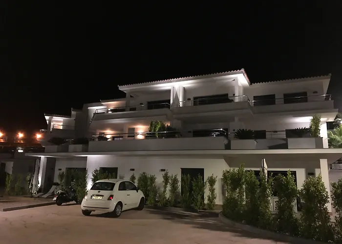 Les Jardins Du Апарт-отель 4*