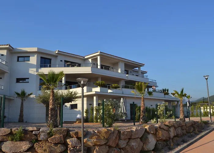 Апарт-отель Les Jardins Du 4*