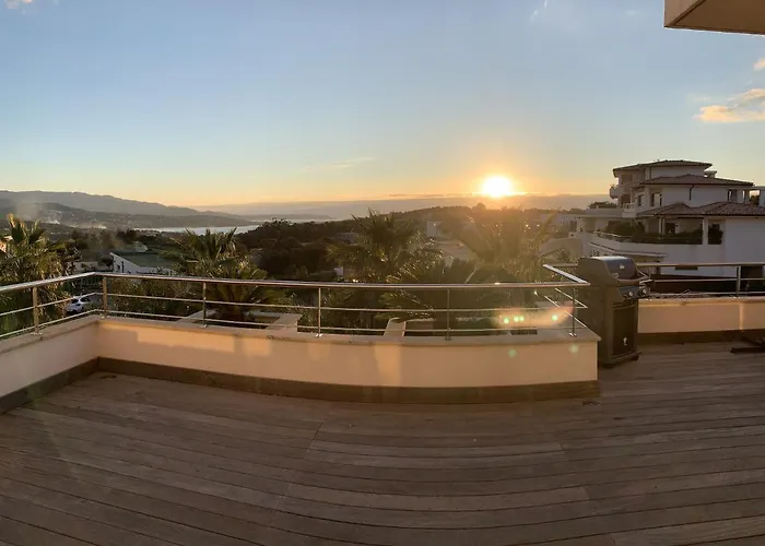 Апарт-отель Les Jardins Du