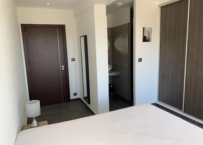 Апарт-отель Les Jardins Du